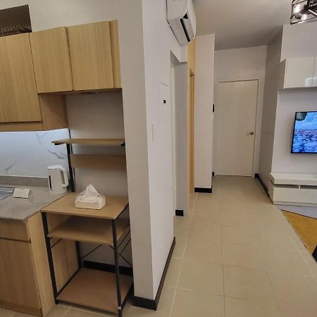 The Atherton- Spacious Modern Condo Unit In Paranaque Near The Airport, Makati, Bgc And Highways Paranaque City Exterior photo