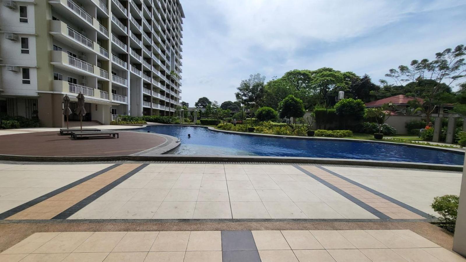 The Atherton- Spacious Modern Condo Unit In Paranaque Near The Airport, Makati, Bgc And Highways Paranaque City Exterior photo