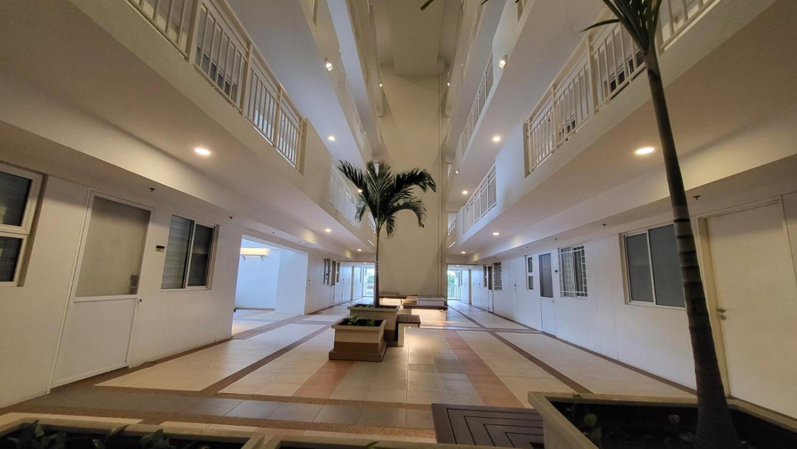 The Atherton- Spacious Modern Condo Unit In Paranaque Near The Airport, Makati, Bgc And Highways Paranaque City Exterior photo